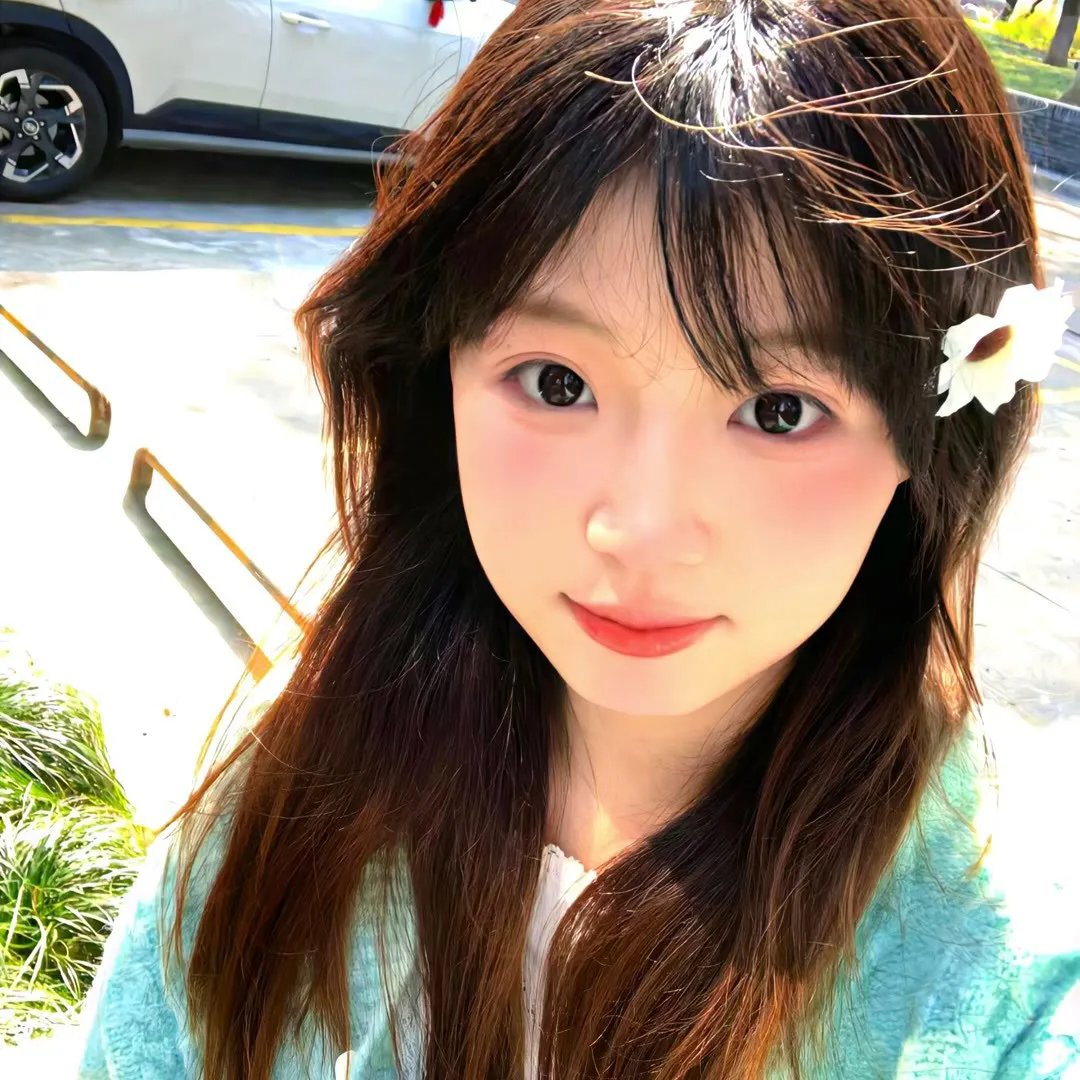 我的同桌是校花